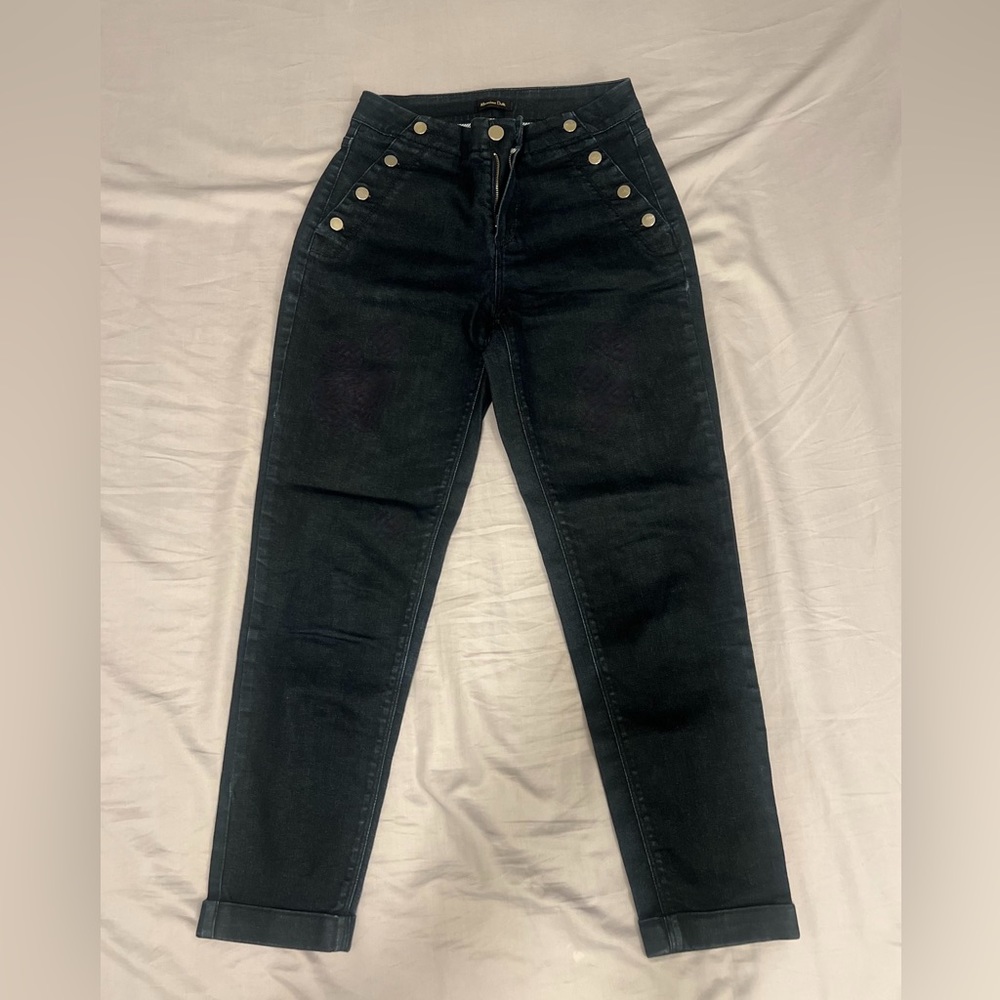 Woman’s trousers